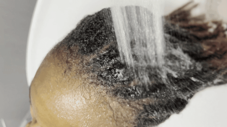 Shampoing stimulant
