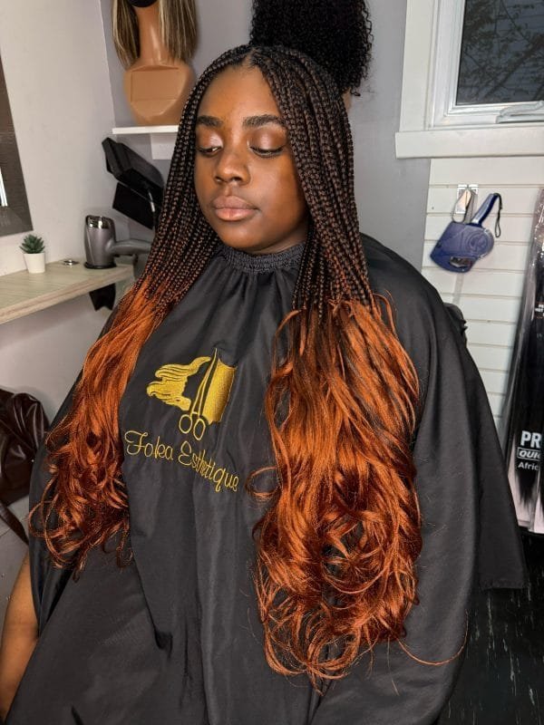 Tresses africaines longues – Finition bouclée ombrée cuivrée