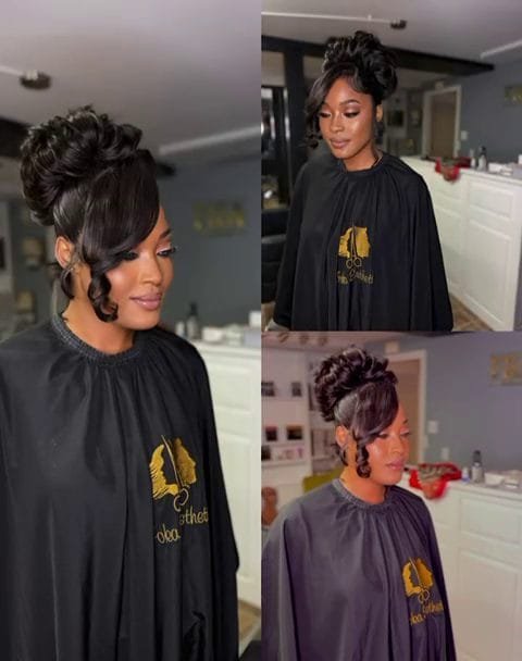 Femme avec coiffure d'événement : chignon haut volumineux et mèche frontale élégante, pose de lace frontale.